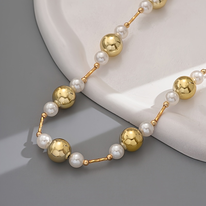 Women's Retro Fashion Imitation Pearl Chain Pendant Necklace